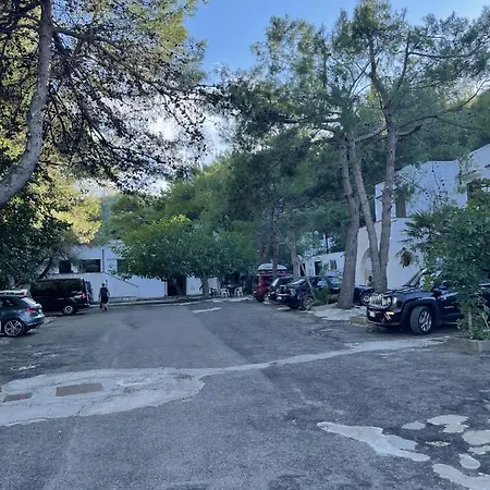 Ξενοδοχείο με διαμερίσματα Montepucci 3*